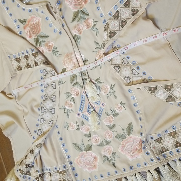 Chicos Womens Rose Embroidered Poncho Style Fringe Blouse Size Small Med - Picture 6 of 9